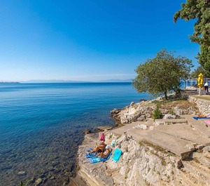 Holiday Sea 