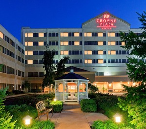 Holiday Inn Clark Newark Ihg Hotel 