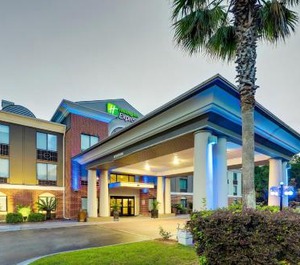 Holiday Inn Express Hotel Hinesville Ihg 