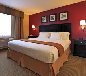 Holiday Inn Express Hotel Defiance Ihg 