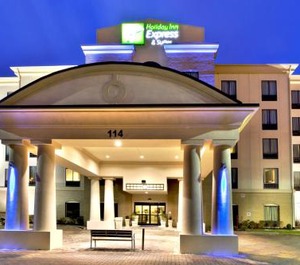 Holiday Inn Express Suites Oak Ridge Ihg Hotel 