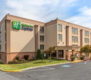 Holiday Inn Express Harrisburg Sw Mechanicsburg Ihg Hotel 
