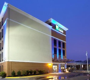 Holiday Inn Express Washington Parkway Ihg Hotel 