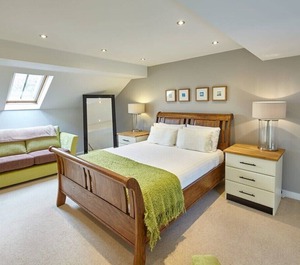 Host Stay The Library 