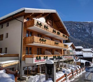 Hotel 