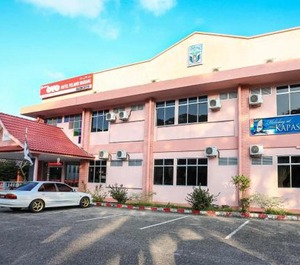 Oyo Hotel Pelangi Marang 