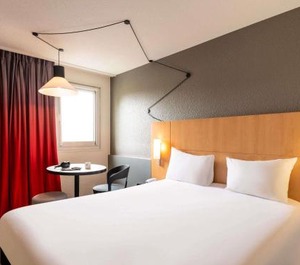 Ibis Cergy Pontoise Port 