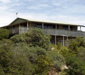 Lantauanan The Lookout At Island Beach 