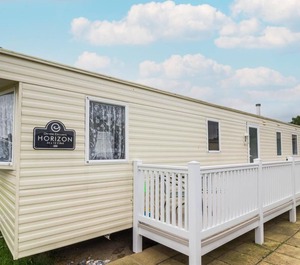 Caravan At Hopton Holiday Village Norfolk 