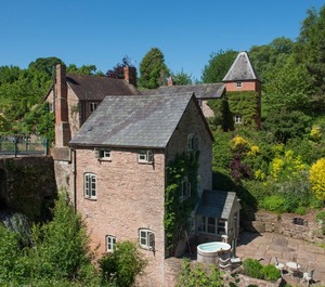 Cottage Hanley William 