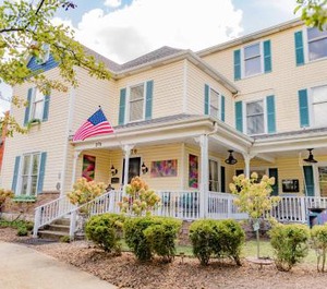 Montgomery Inn Bnb 