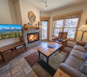 Tenderfoot Lodge 