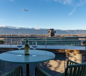 Nash Airport Hotel 