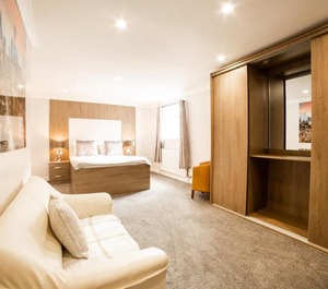 Oyo White Horse Lodge Hotel 