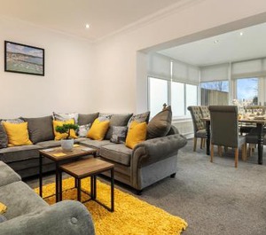 Plas Gwyn Beach Enclosed Garden 