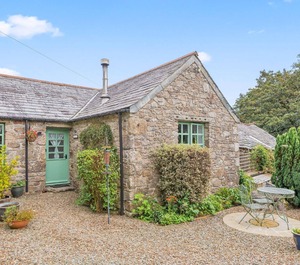 Holiday Draynes Persons Bedrooms 