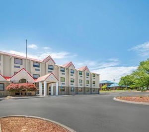 Microtel Inn 