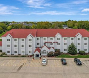 Ramada Limited Bloomington 
