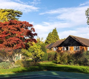 Cottages Acres Of Gardens Woodlands Tennis Court 
