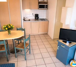 Residence Sea Golf Eugenie People Side 