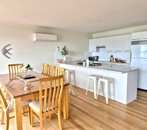 Elanora Tranquility At Emu Bay Kangaroo Island 