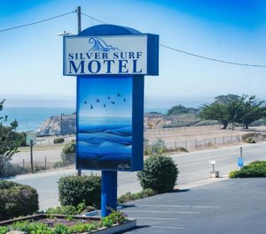 Silver Surf Motel 
