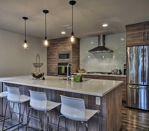 Waterfront Downtown Astoria 