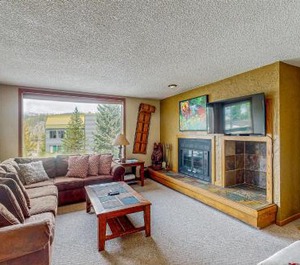 Zephyr Mountain Lodge Park 