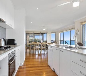 South Pacific Crescent 