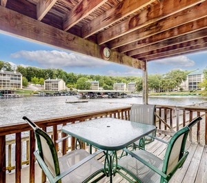 Shores Village Of Seasons 