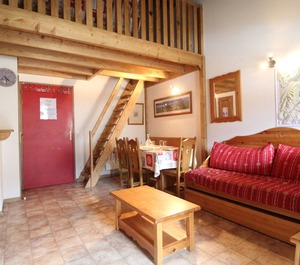 Lanslevillard Persons 