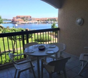 Port Pièce Personnes 