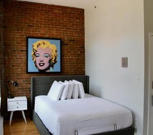 Stylish Downtown The 
