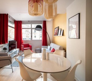 Gide Cœur La Rive Gauche Neuf Design Personnes 