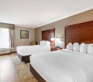 Liverpool Syracuse Inn 