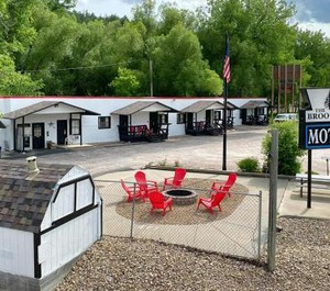 The Brookside Motel Mt Rushmore 