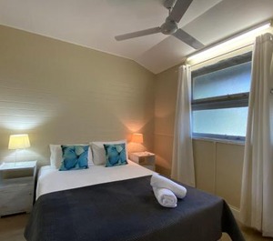 The Captain Manor Cook 