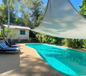 The Captain Manor Cook 