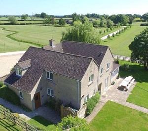 The Cotswold Manor Acres Of Parkland 
