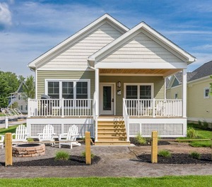 The Cove Lakeside Cottages Pontoon Boat 
