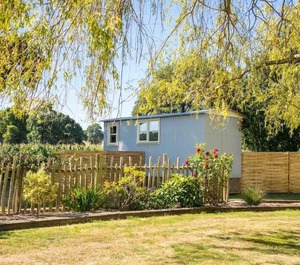 The Hideaway Hut Shepherds 