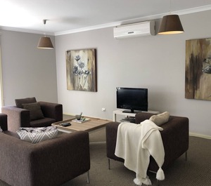 The Coolstore Jonathon 