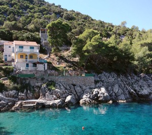 Beach Cove Pokrivenik Hvar 