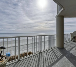 Royal Garden Resort City Beach 
