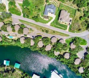 Treehouse Bungalow Travis Marina 