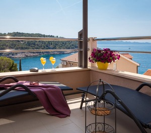 Terrace Sea Cove Osibova 