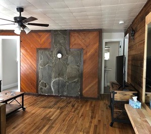 Motel At The Base Of Mt Hood 