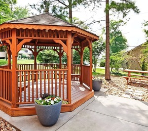 Visit The Lakeshore Park Gazebo 