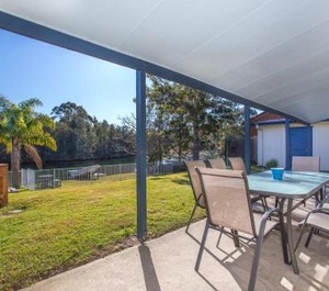 Entrance Waterfront Wonder 