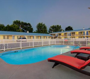 Westbridge Inn 